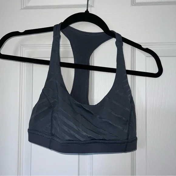 Lululemon sports bra - Picture 4 of 5